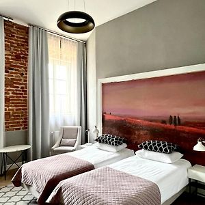 Historic Triple Room